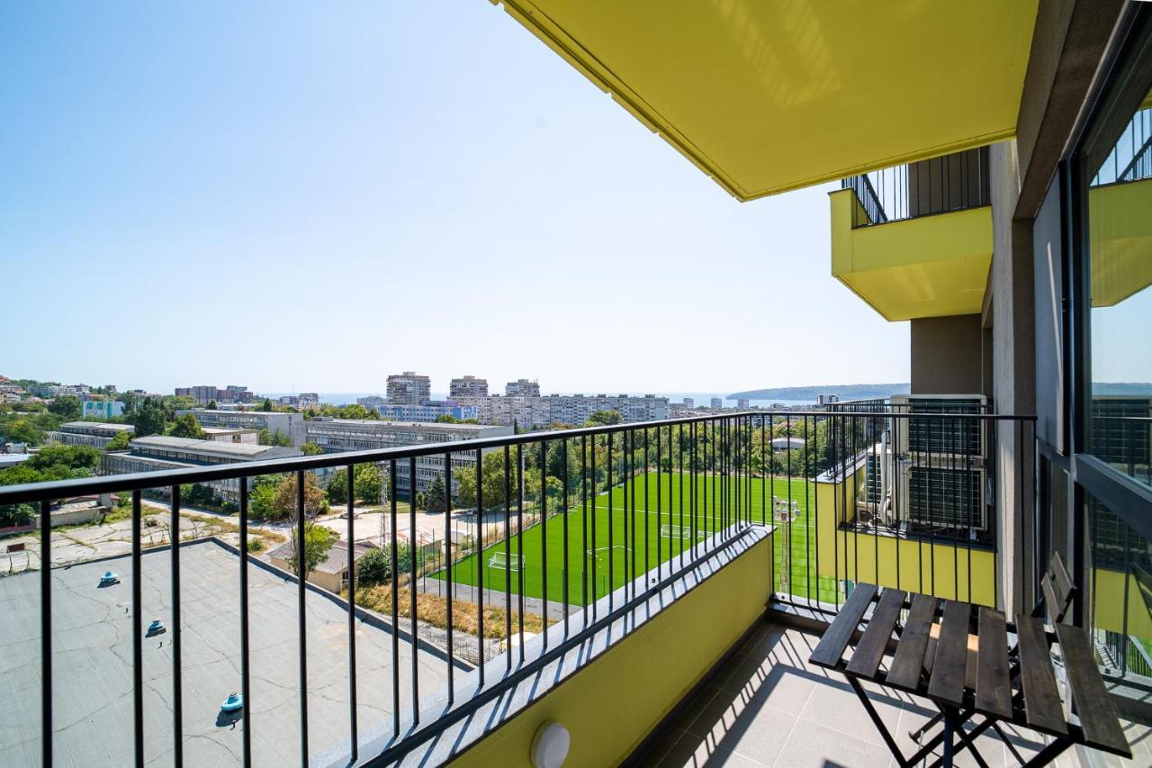 Sky Academic Apartment Varna Luaran gambar